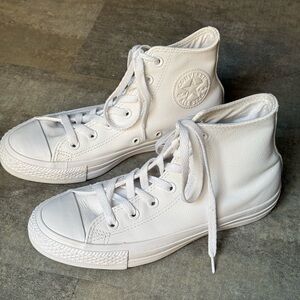 White Leather Converse High Tops Women’s 7